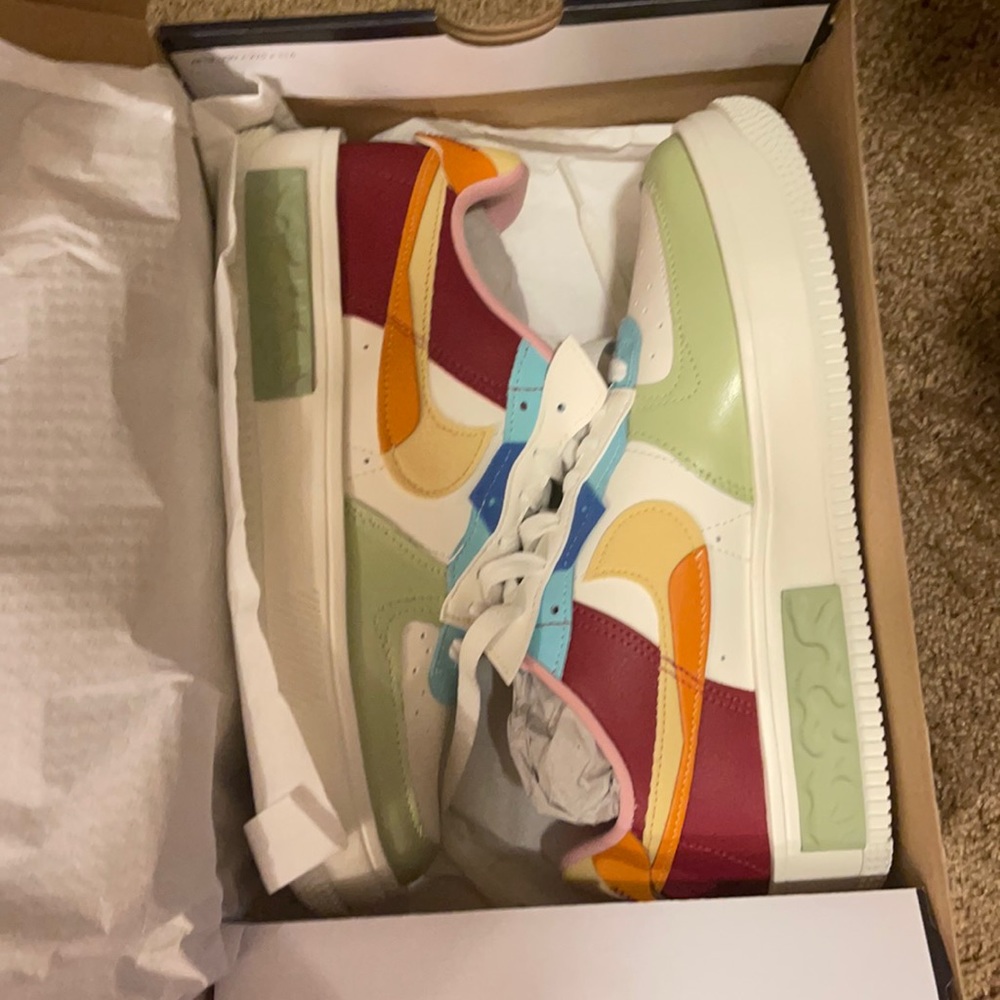 BRAND NEW nike air force fontanka